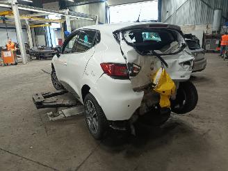 Renault Clio Clio IV (5R) Hatchback 5-drs 0.9 Energy TCE 90 12V (H4B-400(H4B-A4)) [=
66kW]  (11-2012/08-2021) picture 4