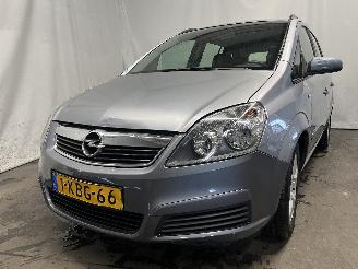 Voiture accidenté Opel Zafira Zafira (M75) MPV 1.6 16V (Z16XEP(Euro 4)) [77kW]  (07-2005/09-2012) 2006/7