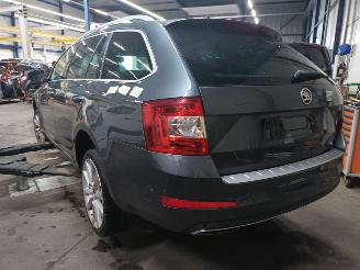 Skoda Octavia Octavia Combi (5EAC) Combi 5-drs 1.4 TSI 16V (CHPA) [103kW]  (11-2012/=
07-2020) picture 4
