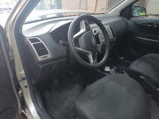 Hyundai I-20 i20 Hatchback 1.2i 16V (G4LA) [57kW]  (09-2008/12-2012) picture 5