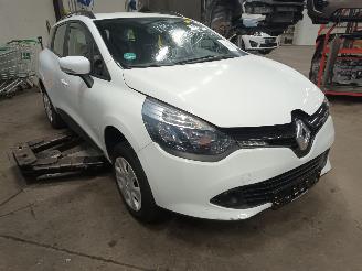 Renault Clio Clio IV Estate/Grandtour (7R) Combi 5-drs 1.2 16V (D4F-740(D4F-D7)) [5=
4kW]  (01-2013/08-2021) picture 2