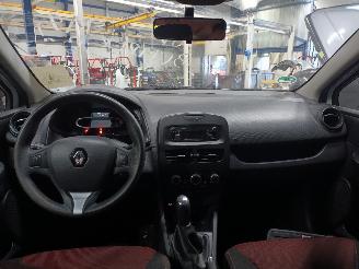 Renault Clio Clio IV Estate/Grandtour (7R) Combi 5-drs 1.2 16V (D4F-740(D4F-D7)) [5=
4kW]  (01-2013/08-2021) picture 5