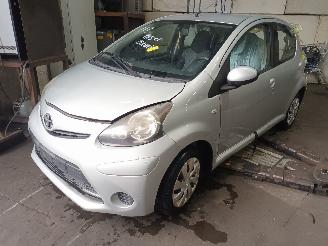 Sloopauto Toyota Aygo Aygo (B10) Hatchback 1.0 12V VVT-i (1KR-FE) [50kW]  (07-2005/05-2014) 2012/5