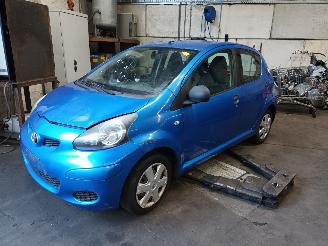 Sloopauto Toyota Aygo Aygo (B10) Hatchback 1.0 12V VVT-i (1KR-FE) [50kW]  (07-2005/05-2014) 2011/7