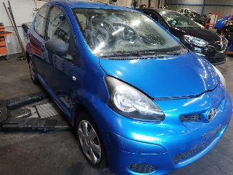 Toyota Aygo Aygo (B10) Hatchback 1.0 12V VVT-i (1KR-FE) [50kW]  (07-2005/05-2014) picture 2
