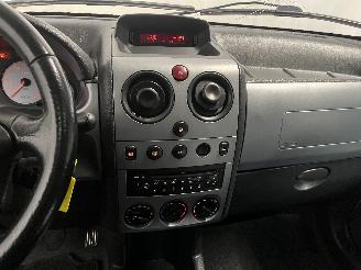 Peugeot Partner Partner Combispace MPV 1.6 16V (TU5JP4(NFU)) [80kW]  (07-2001/03-2008)= picture 16