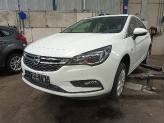 Uttjänta bilar auto Opel Astra Astra K Sports Tourer Combi 1.6 CDTI 110 16V (B16DTE) [81kW]  (04-2016=
/08-2019) 2017/3