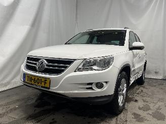 Vaurioauto  passenger cars Volkswagen Tiguan Tiguan (5N1/2) SUV 1.4 TSI 16V 4Motion (BWK(Euro 5)) [110kW]  (09-2007=
/07-2018) 2008/10
