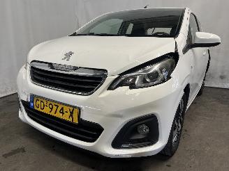 damaged passenger cars Peugeot 108 108 Hatchback 1.0 12V (1KRFE(CFB)) [51kW]  (05-2014/...) 2015/4