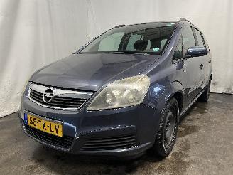 Unfallwagen Opel Zafira Zafira (M75) MPV 1.6 16V (Z16XEP(Euro 4)) [77kW]  (07-2005/09-2012) 2006/10