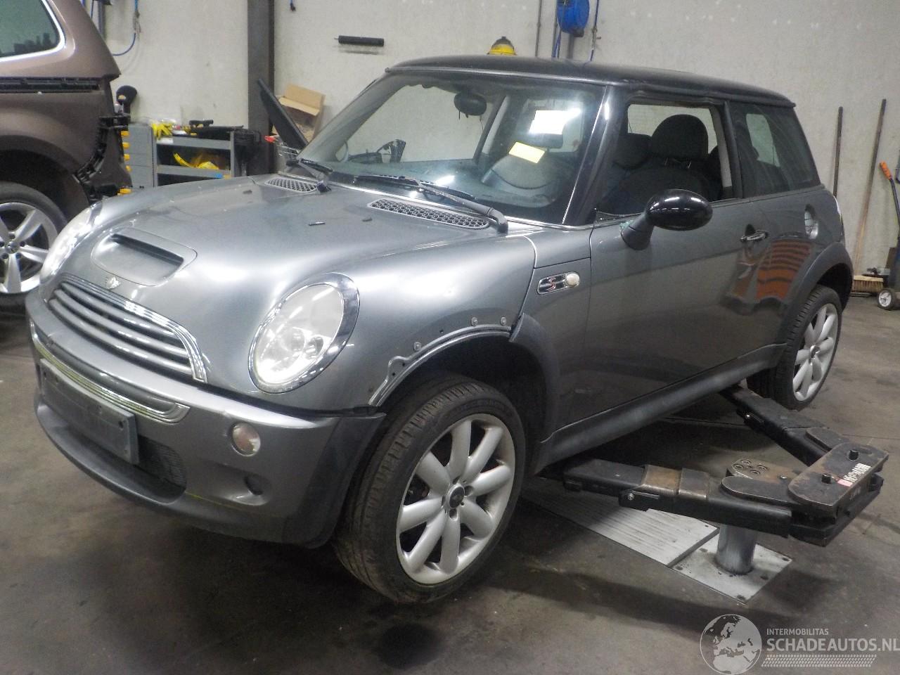 Mini Mini Mini Cooper S (R53) Hatchback 1.6 16V (W11-B16A) [120kW]  (03-2002/09-=
2006)
