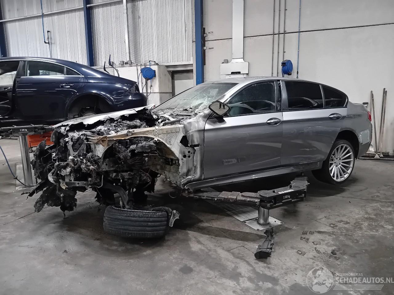 BMW 5-serie 5 serie (F10) Sedan 530d 24V (N57-D30A) [180kW]  (01-2010/08-2011)