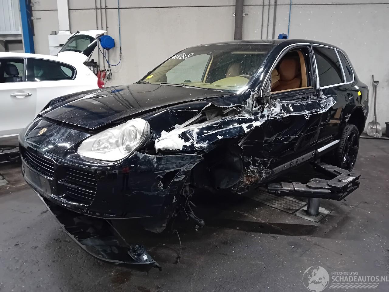 Porsche Cayenne Cayenne (9PA) SUV 3.2 V6 24V (M02.2Y) [184kW]  (10-2003/09-2007)