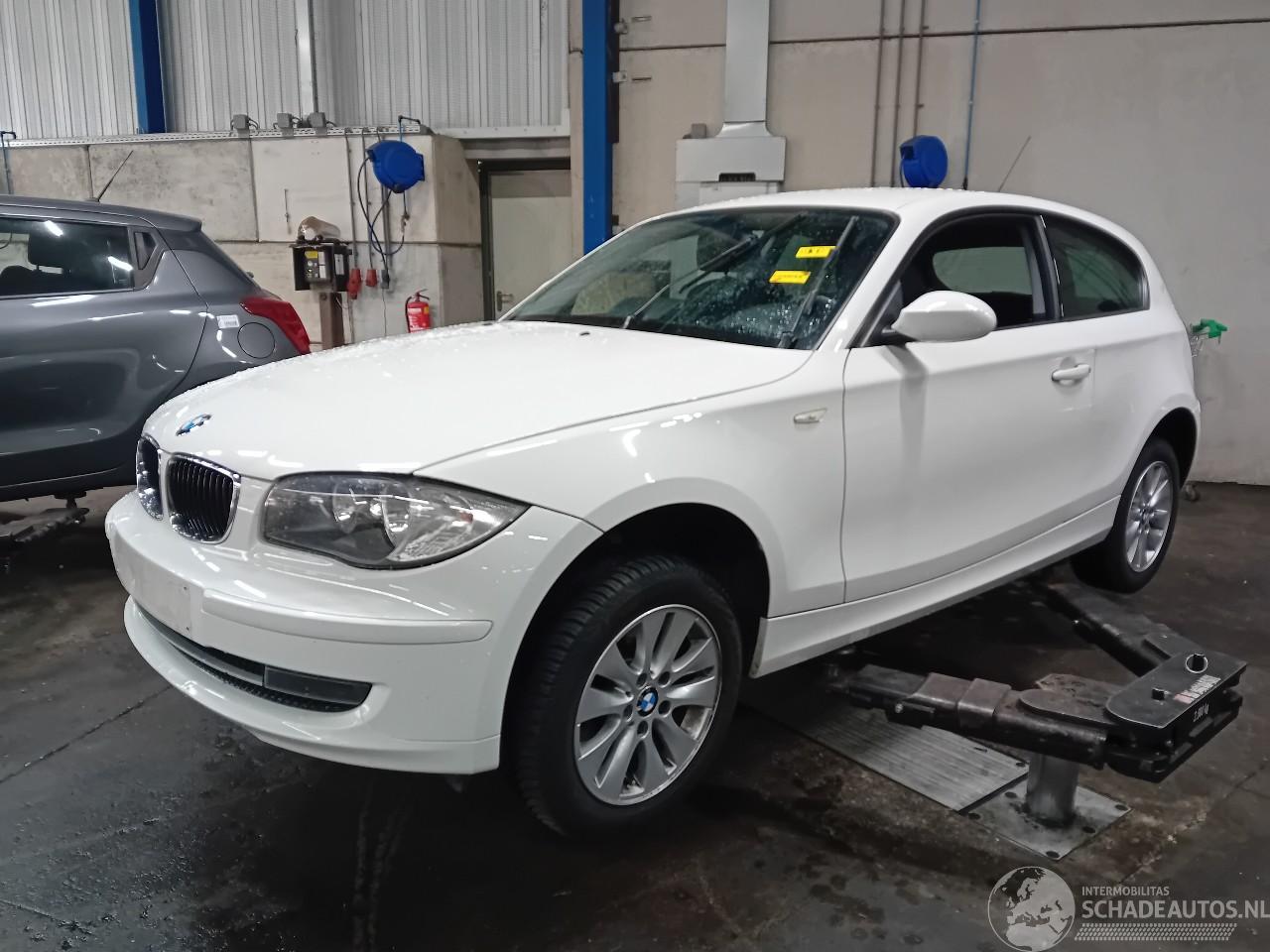 BMW 1-serie 1 serie (E81) Hatchback 3-drs 118i 16V (N43-B20A) [105kW]  (09-2006/12=
-2011)