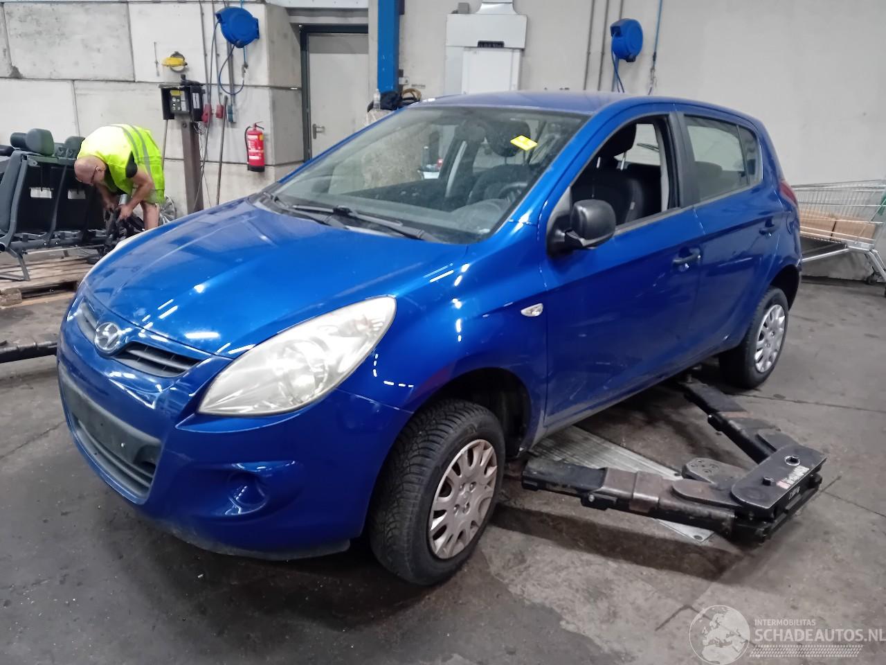 Hyundai I-20 i20 Hatchback 1.2i 16V (G4LA) [57kW]  (09-2008/12-2012)