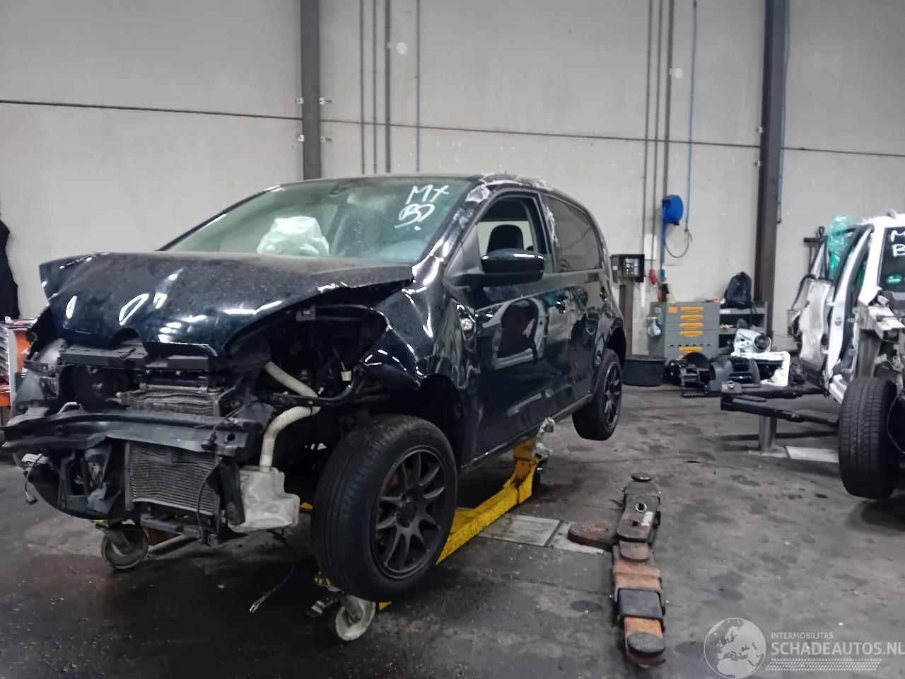 Volkswagen Up! Up! (121) Hatchback 1.0 12V 60 (CHYA) [44kW]  (08-2011/08-2020)