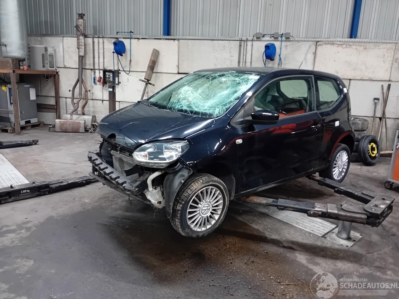 Volkswagen Up! Up! (121) Hatchback 1.0 12V 60 (CHYE) [44kW]  (08-2011/08-2020)