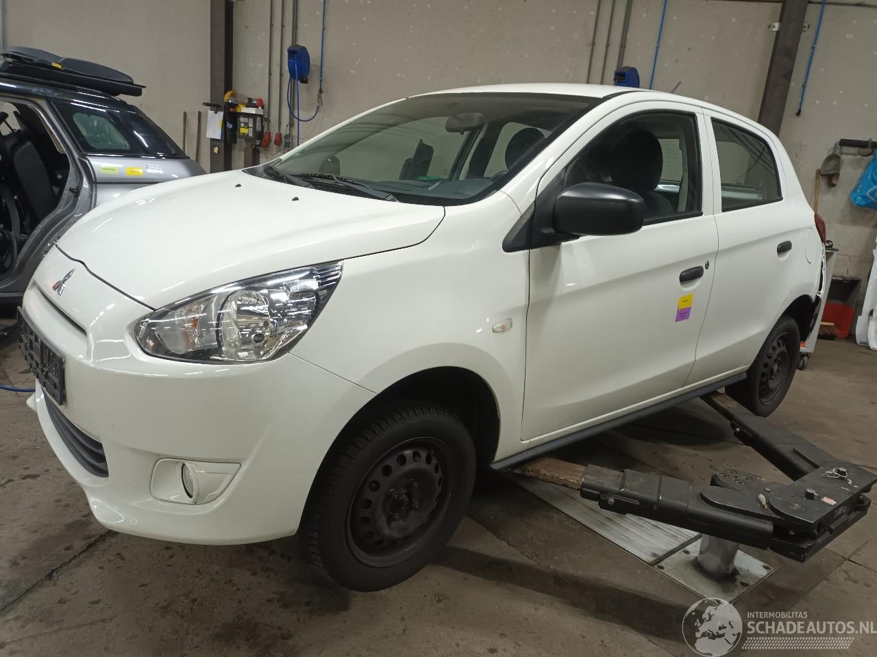Mitsubishi Space-star Space Star (A0) Hatchback 1.0 12V Mivec AS&G (3A90) [51kW]  (05-2012/.=
=2E.)
