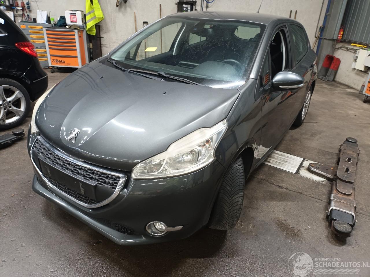 Peugeot 208 208 I (CA/CC/CK/CL) Hatchback 1.2 Vti 12V PureTech 82 (EB2F(HMZ)) [60k=
W]  (03-2012/12-2019)