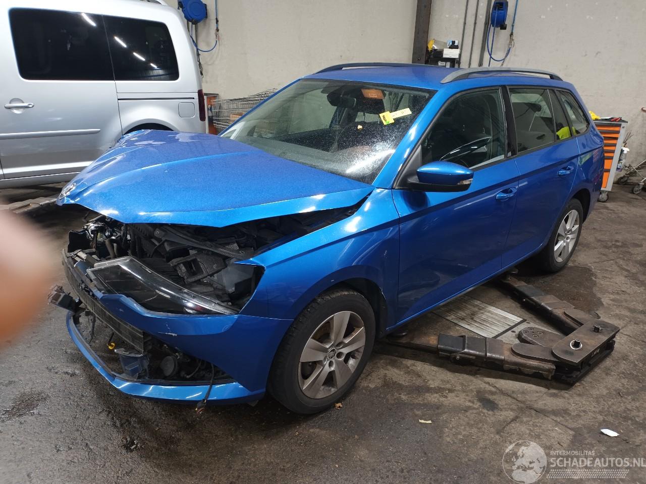 Skoda Fabia Fabia III Combi (NJ5) Combi 5-drs 1.2 TSI 16V Greentech (CJZC(Euro 6))=
 [66kW]  (10-2014/12-2022)