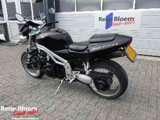 Triumph Speed Triple 955i picture 4
