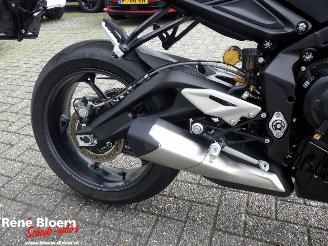 Triumph Street Triple 765 RS picture 20