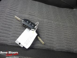 Opel Corsa 1.2 Edition 5drs picture 18