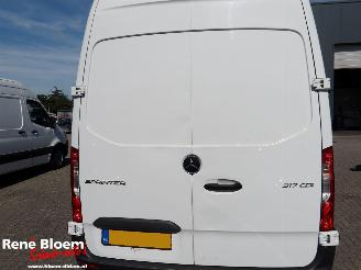 Mercedes Sprinter 317 1.9 CDI L4H3 170pk Aut picture 3