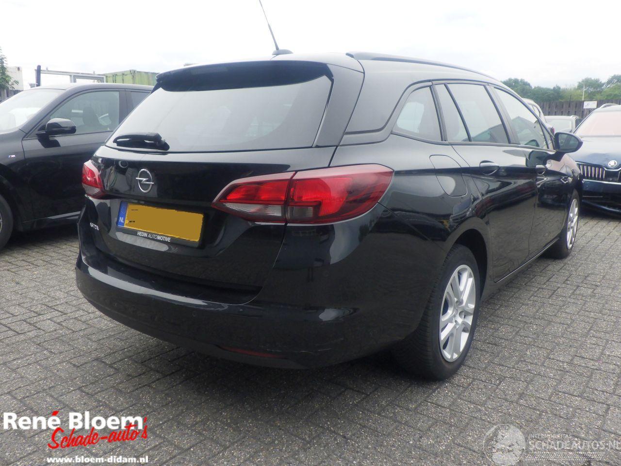 Opel Astra SPORTS TOURER 1.2 Business 131pk Elegance
