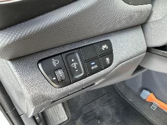 Hyundai Ioniq Comfort EV 120pk aut + f1 flippers - nap - 2x laadkabels - navi - camera - front + line assist - keyless entry + start picture 15