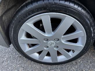 Peugeot 207 CC 1.6 VTi 120pk automaat Roland Garros - nap - clima - cruise - pdc - bi color leer - 4x nieuwe banden picture 68