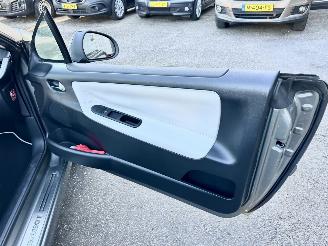 Peugeot 207 CC 1.6 VTi 120pk automaat Roland Garros - nap - clima - cruise - pdc - bi color leer - 4x nieuwe banden picture 41