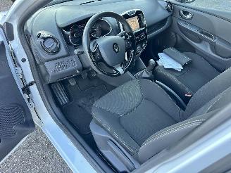 Renault Clio Estate 1.5 dCi 90pk ECO Expr - 142dkm nap - nw distr.riem 118dkm - navi - airco - cruise - pdc - trekh picture 18