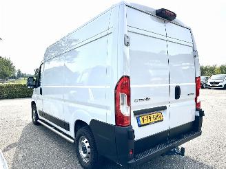 Citroën Jumper 2.2 BlueHDi 120pk 6-bak S&S L2/H2 3.0t - 15dkm nap - 3pers - 2x camera - navi - front + line + side assist picture 6