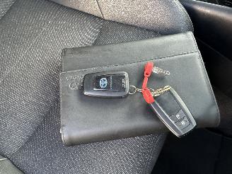 Toyota Corolla Gereserveerd Touring sports 1.8 Hybrid aut Dynamic - nap - keyless - navi - cam - trekh - front + line assist - pdc v+a picture 53