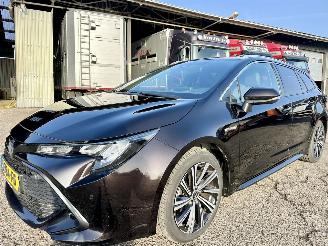 Toyota Corolla Gereserveerd Touring sports 1.8 Hybrid aut Dynamic - nap - keyless - navi - cam - trekh - front + line assist - pdc v+a picture 2