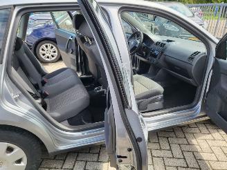 Volkswagen Polo Polo 1.2 Trendline 5 drs NIEUWE APK door inruil verkregen picture 7