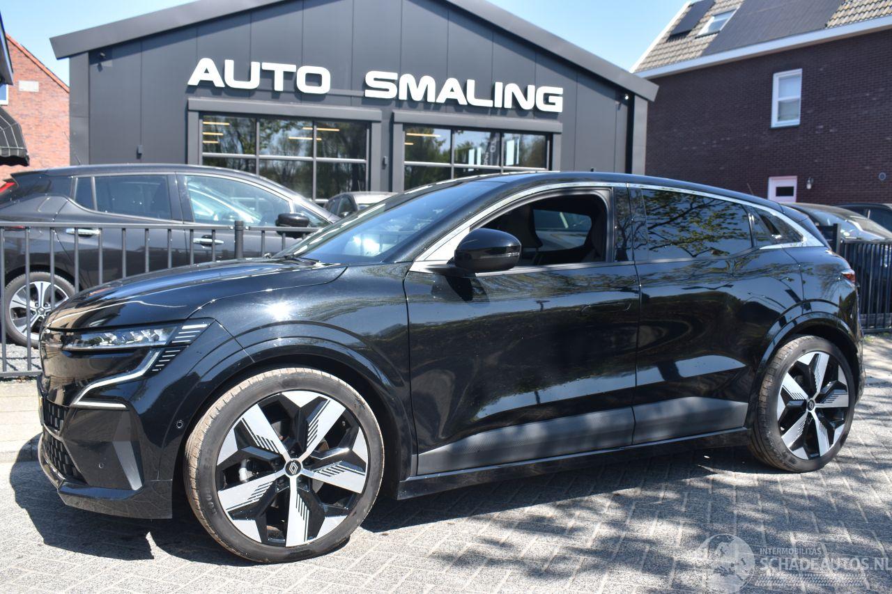 Renault Mégane E-Tech EV60 218Pk 3FASE Optimum Charge Iconic *Navi/Clima/Camera/Stoelverwarming