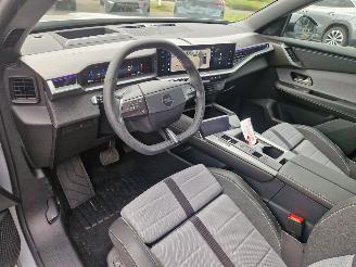 Opel Grandland 1.2 Turbo Hybrid Edition | Techpack picture 19