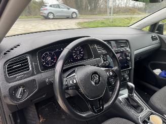 Volkswagen Golf 1.6 TDI Comfortline/automaat/clima/navi picture 11