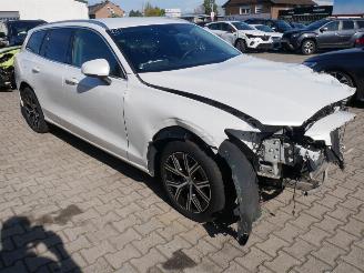 Volvo V-60  picture 3