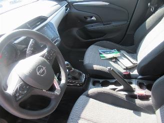 Opel Corsa 1.2B Edition 13.590km!!  Airco CruiseControl Parktronic Navigatie-Voorbereid picture 13