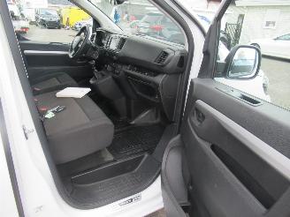 Toyota ProAce Verso 2.0D DubbelCab 2xSchuifdeur 6-Zits Airco Navi Camera StoelVerwarming CruiseControl....... picture 11