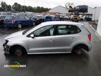 Volkswagen Polo Polo V (6R), Hatchback, 2009 / 2017 1.6 TDI 16V 90 picture 3