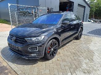 Volkswagen T-Roc 2.0 4motion picture 1