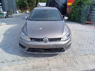 Volkswagen Golf 1.2 tsi rline picture 3
