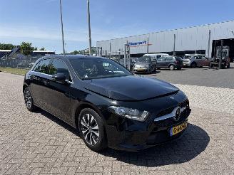 skadebil auto Mercedes A-klasse A 180 Business Solution Automaat 2019/10