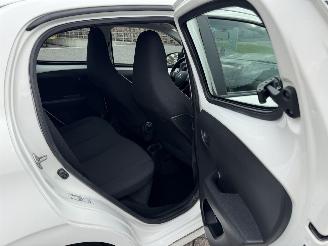 Citroën C1 1.0 VTi 53kw AIRCO picture 15