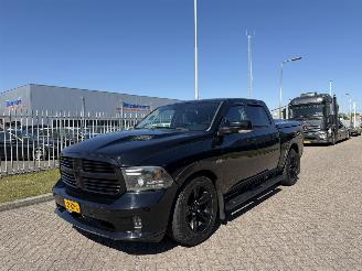 dommages fourgonnettes/vécules utilitaires Dodge Ram 1500  5.7 V8 Quad Cab 6\\\'4  LPG 2015/6