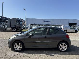 Peugeot 207 1.6 CLIMA - NAVI picture 5